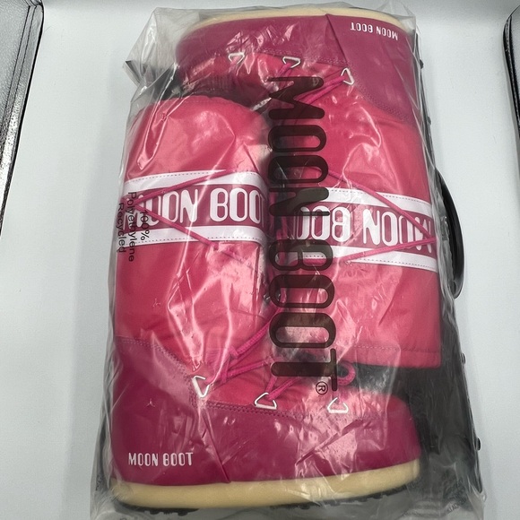 Moon Boot Pink Ankle Boots - Picture 4 of 10